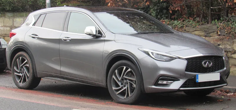 Infiniti Q30