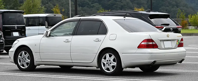 Lexus LS