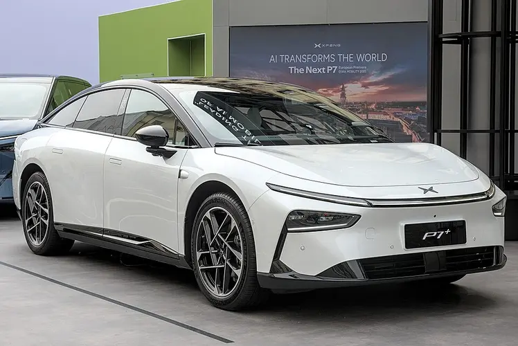 XPeng P7